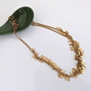 Leafy necklace.